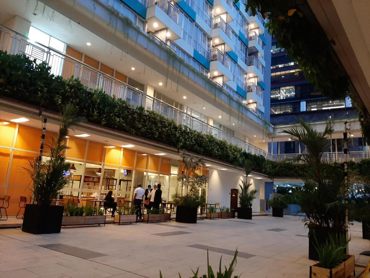Cozy The H Residence Cawang By Bonzela Property Jakarta Exterior photo